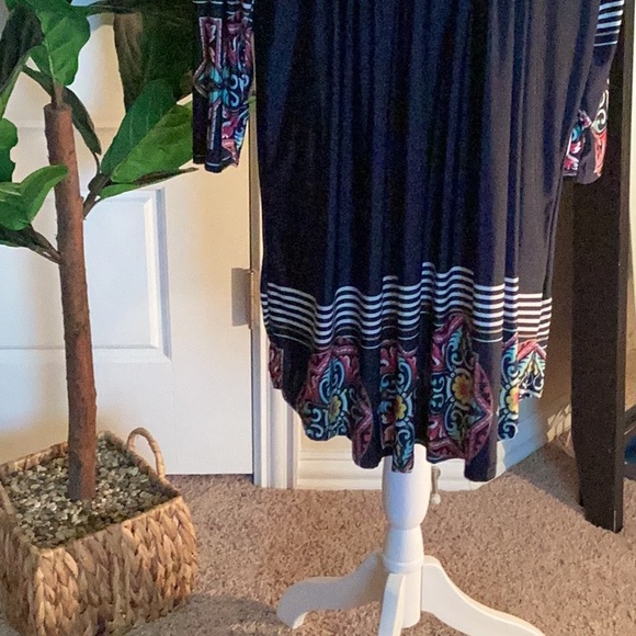 Size XL Tunic pleated detail - Picture 4 of 8